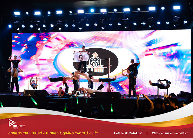 sự kiện chào tân sinh viên học viện PTIT 2025