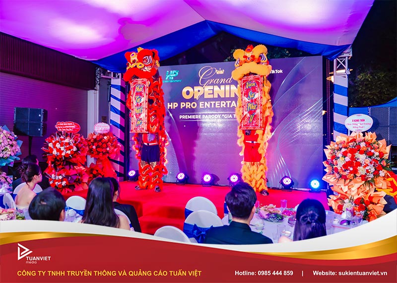 khai trương công ty giải trí HP Pro Intertainment