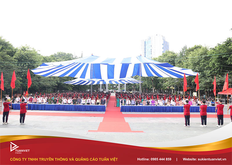 tổ chức sự kiện tại trường học