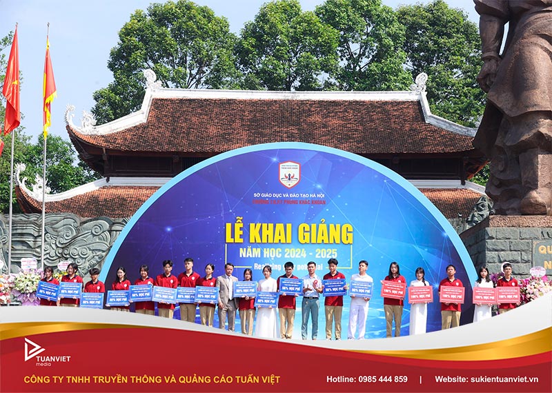 tổ chức sự kiện ở trường học