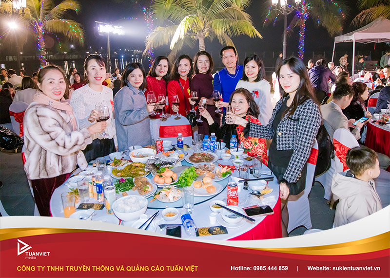 chương trình kỷ niệm 20 năm ngày ra trường