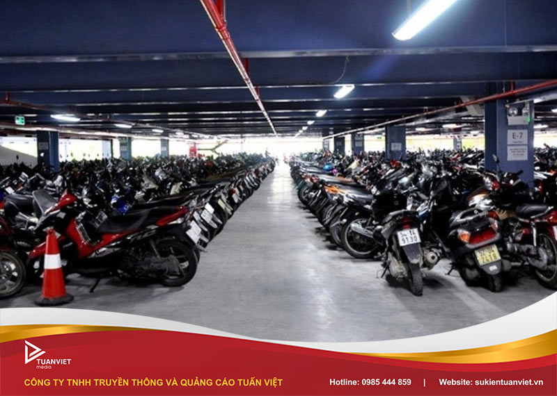 tổ chức tiệc tất niên cho công ty đông người