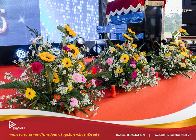 sự kiện kỷ niệm 35 năm ngày ra trường trường ptth đoàn kết