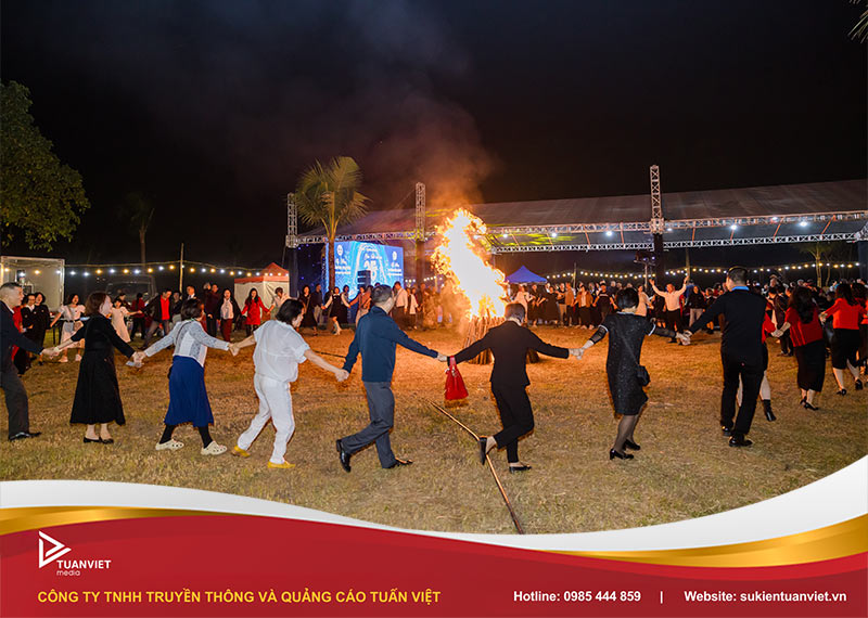 sự kiện kỷ niệm 35 năm ngày ra trường trường ptth đoàn kết