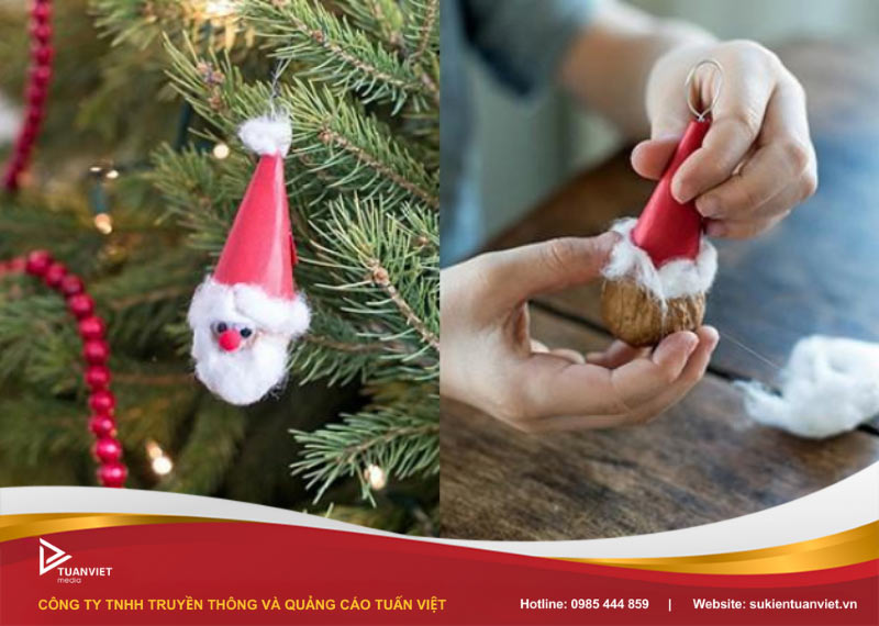 mẫu trang trí noel văn phòng 2025