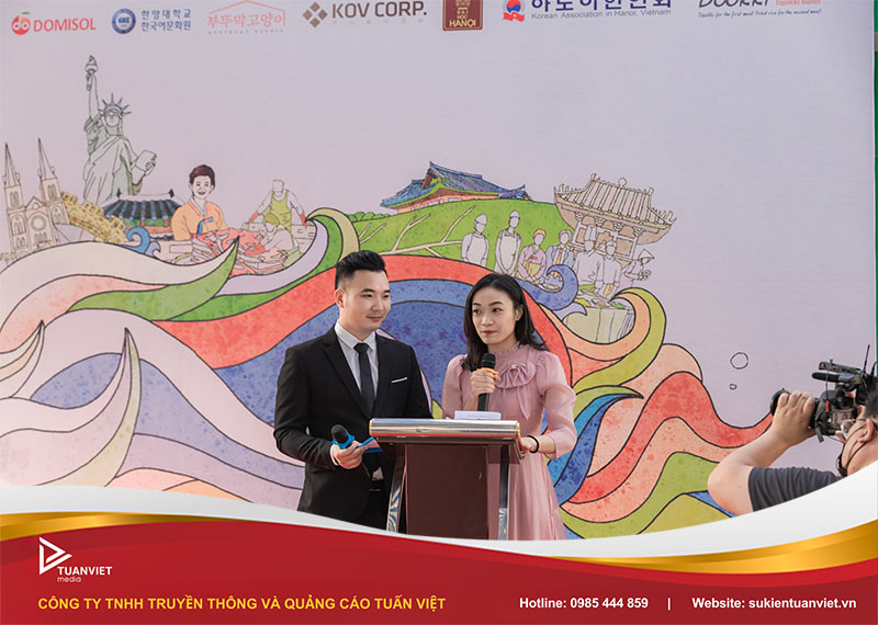 kịch bản mc song ngữ cho tiệc tất niên cuối năm