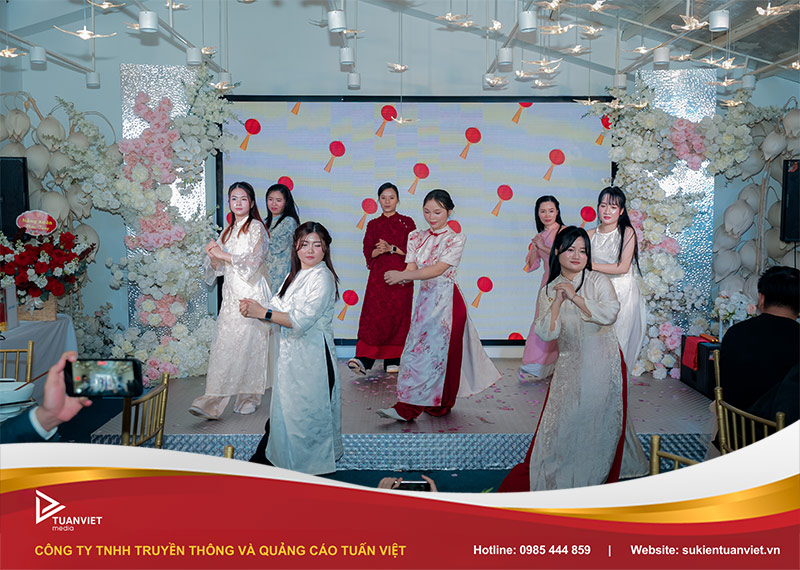 year end party Tuấn Việt Media 2025