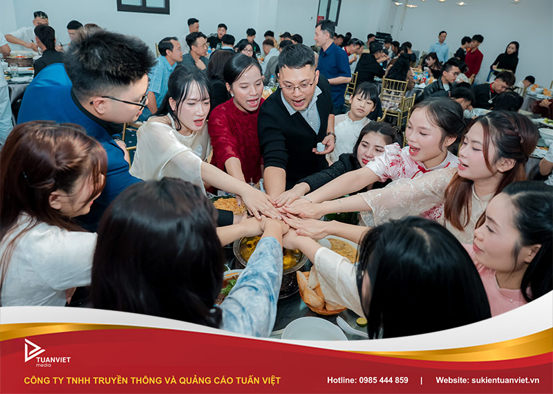 year end party Tuấn Việt Media 2025
