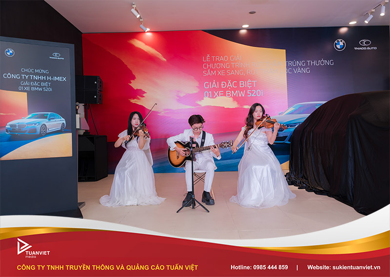 lễ trao giải chương trình sắm xe sang rút thăm lộc vàng