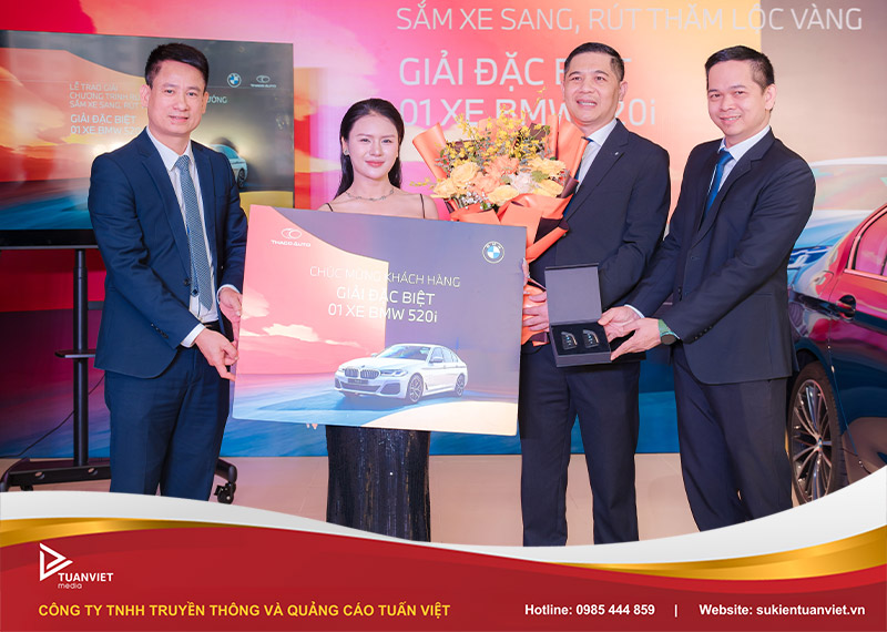 lễ trao giải chương trình sắm xe sang rút thăm lộc vàng