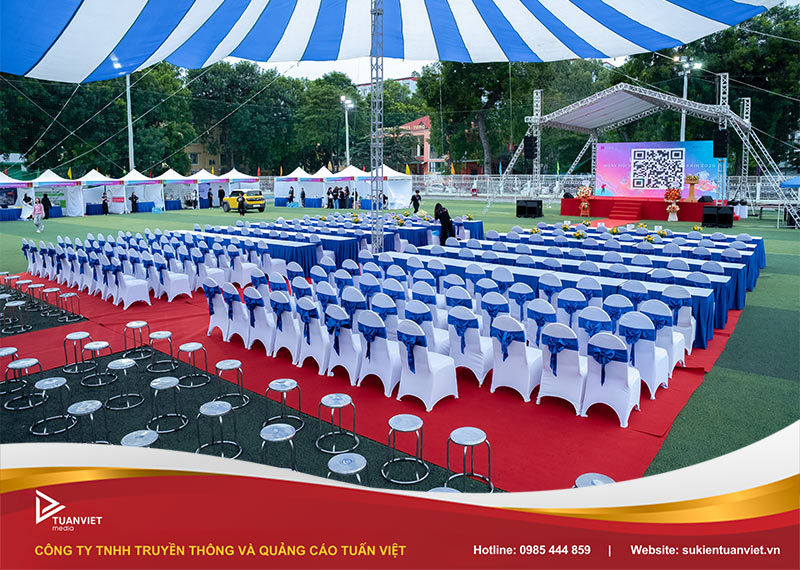 tổ chức sự kiện ngoài trời mùa hè