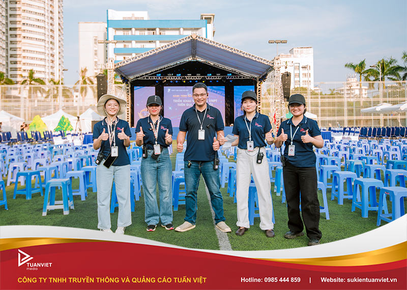 tổ chức sự kiện vào mùa hè ở ngoài trời cần chuẩn bị gì