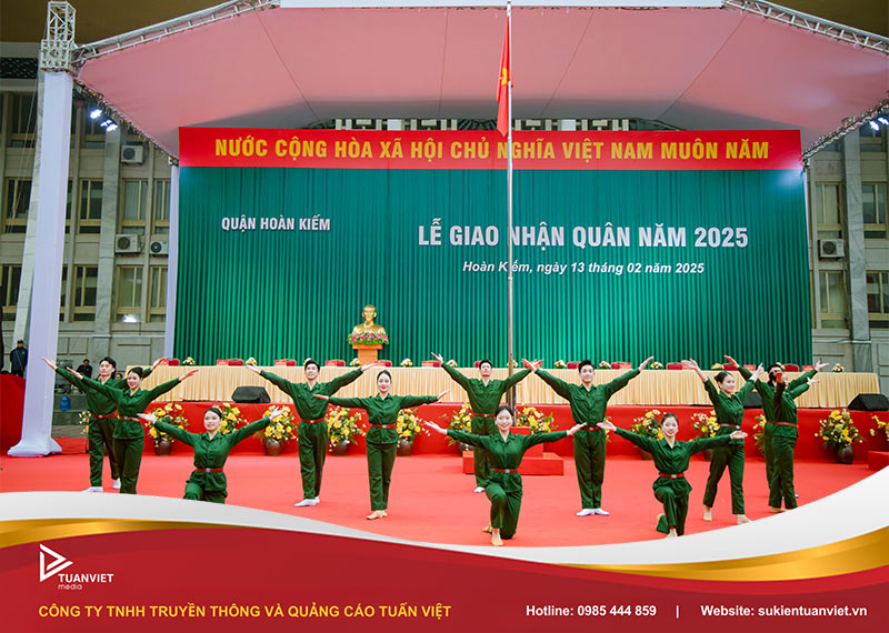 tổ chức sự kiện ngoài trời mùa hè