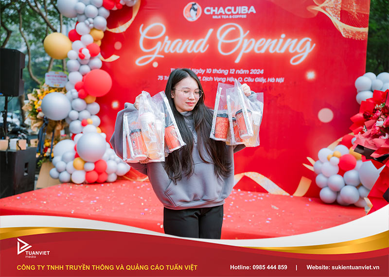 chuẩn bị khai trương quán trà sữa