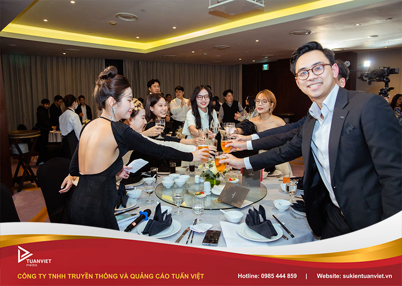 tổ chức tiệc tri ân nhân viên ngày 1-5