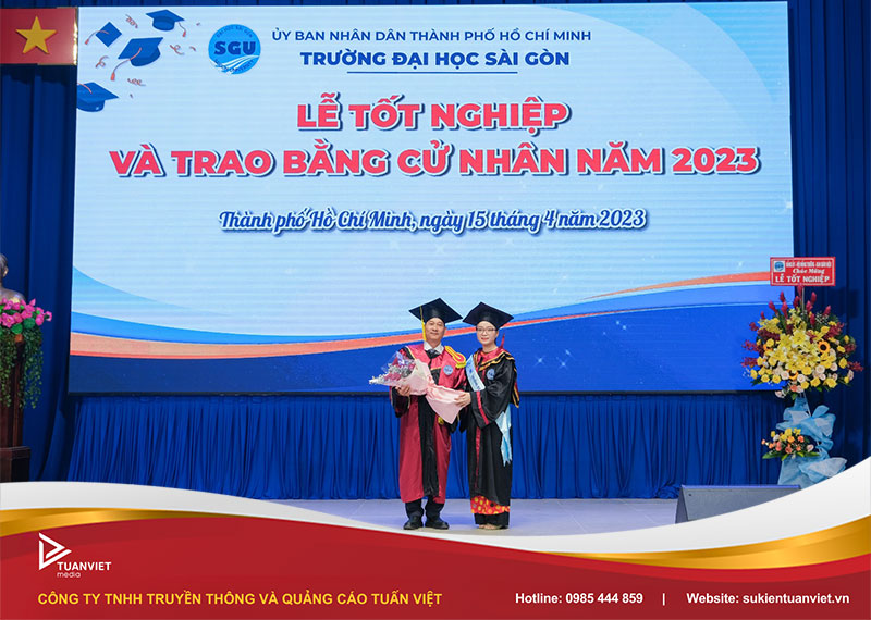 backdrop lễ tốt nghiệp trường đại học