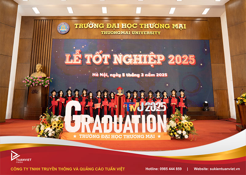 mẫu backdrop trao bằng tốt nghiệp