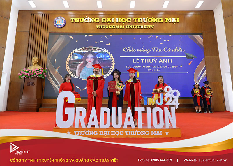 mẫu backgroud lễ tốt nghiệp trường đại học