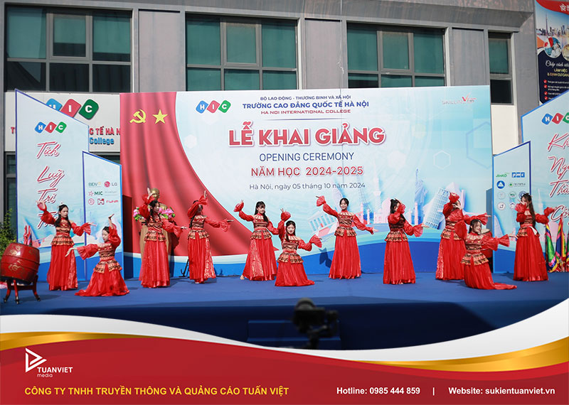 mẫu backdrop chương trình lễ tốt nghiệp