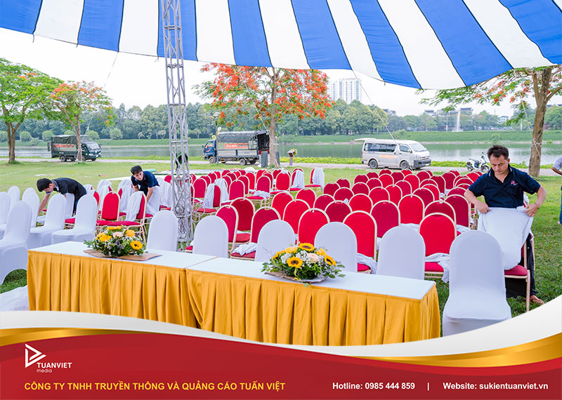mẫu backdrop lễ tốt nghiệp