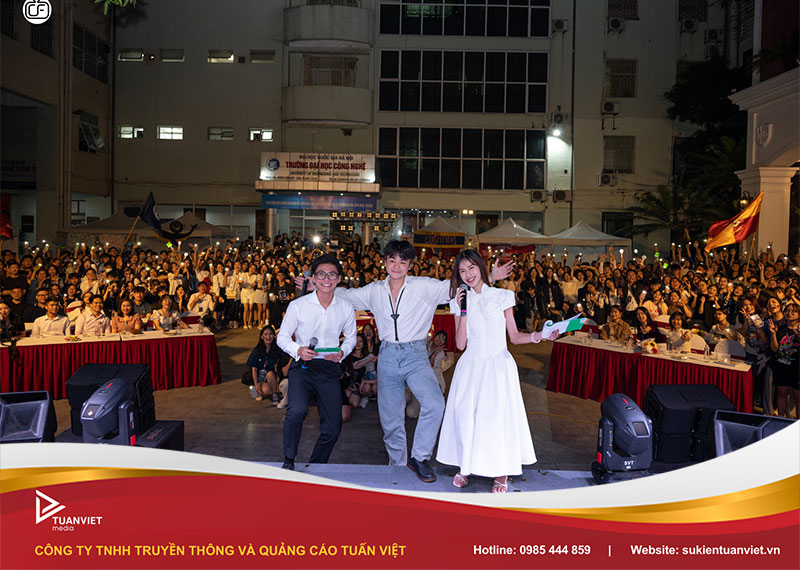 mẫu backdrop lễ tốt nghiệp