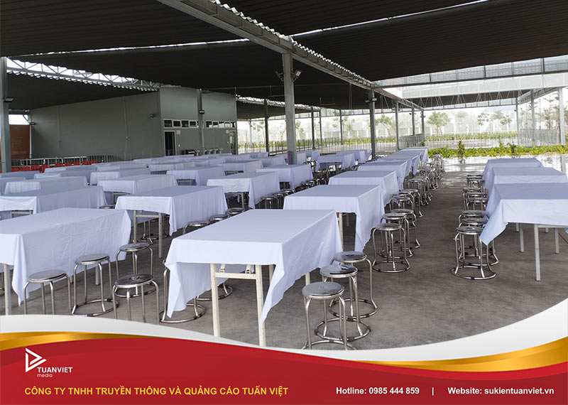 báo giá cho thuê bàn ghế inox