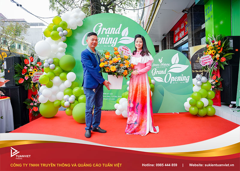 Bóng bay trang trí lễ khai trương