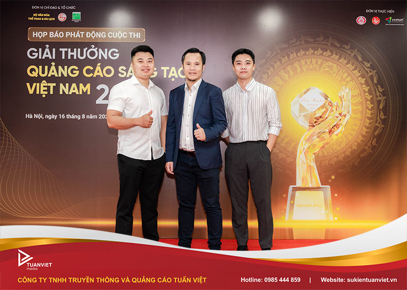 lên kế hoạch tổ chức chương trình họp báo
