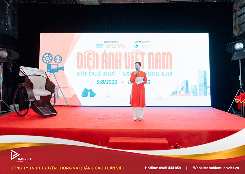 tổ chức triển lãm trọn gói
