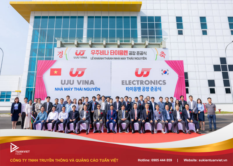dịch vụ làm background lễ khánh thành