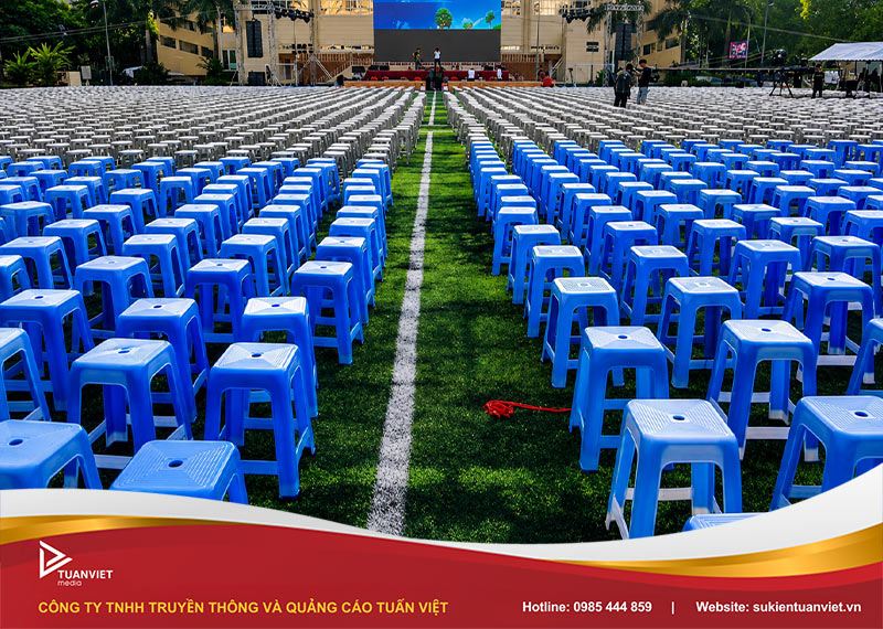 công ty cho thuê bàn ghế học sinh Hà Nội