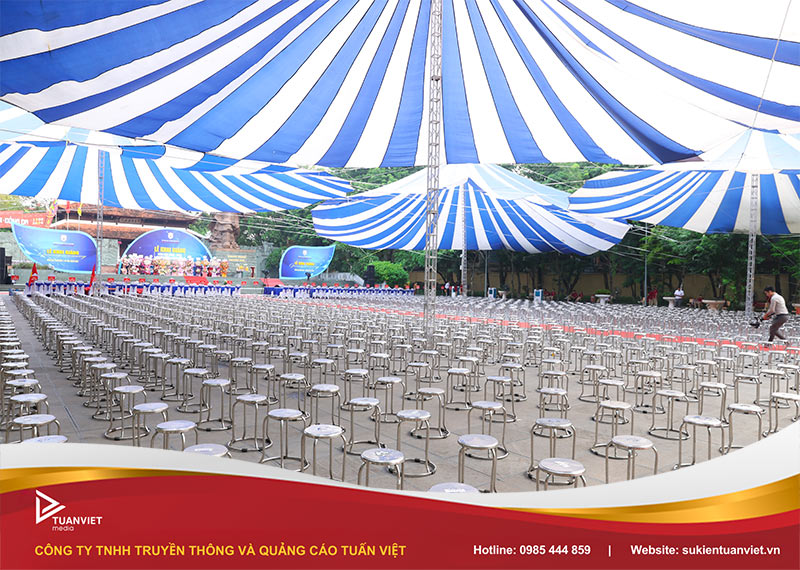 cho thuê bàn ghế học sinh trọn gói