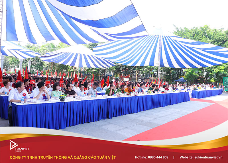 cho thuê bàn ghế học sinh tại Hà Nội