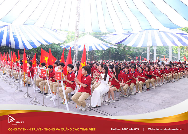 thuê bàn ghế học sinh Hà Nội