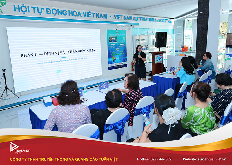 hội thảo women in tech