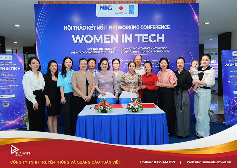 sự kiện women in tech