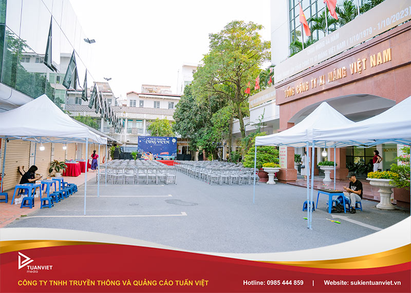 mẫu bàn ghế tổ chức trung thu
