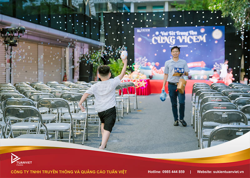 các loại bàn ghế sự kiện trung thu thường dùng