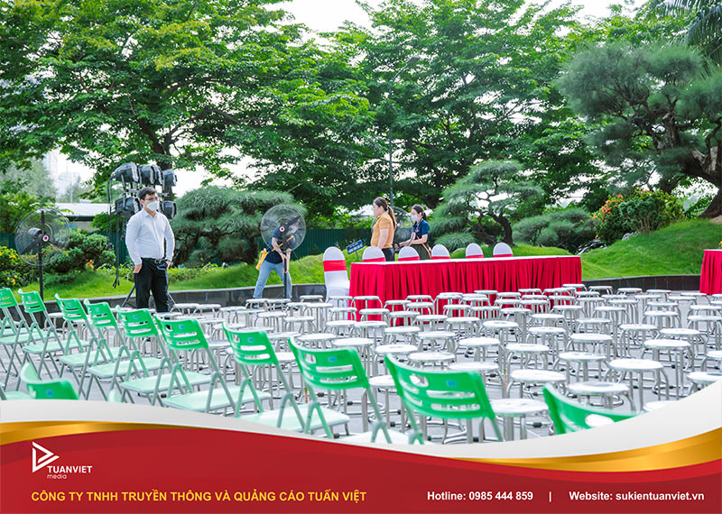 nên thuê bàn ghế nào để tổ chức trung thu