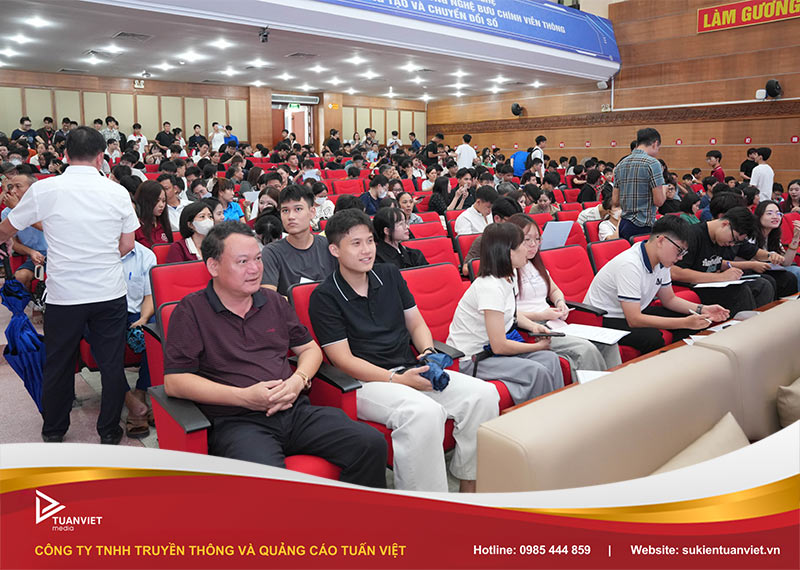 sự kiện chào tân sinh viên học viện bưu chính viễn thông 2026