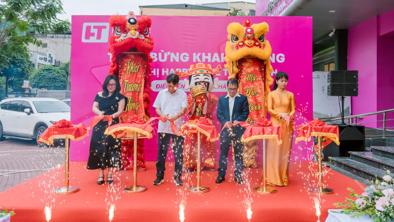 sự kiện khai trương siêu thị happy true