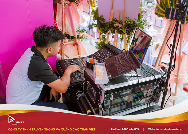 sự kiện khai trương siêu thị happy true