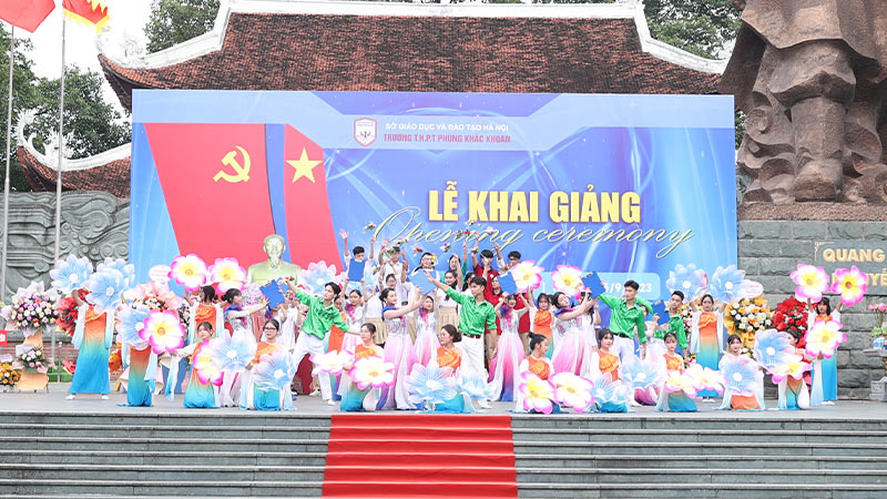 văn nghệ khai giảng