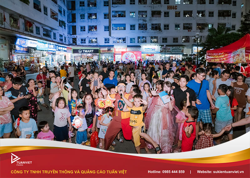 sự kiện mang hội trăng trở về chung cư HH Linh Đàm