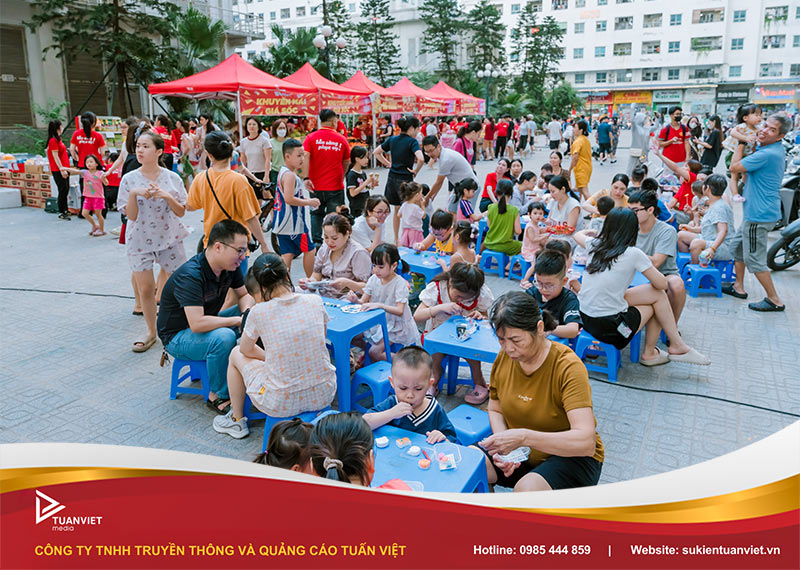 sự kiện mang hội trăng trở về chung cư HH Linh Đàm