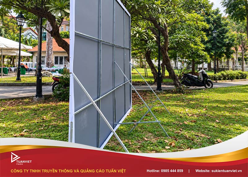 thi công khung backdrop sự kiện đúng kỹ thuật