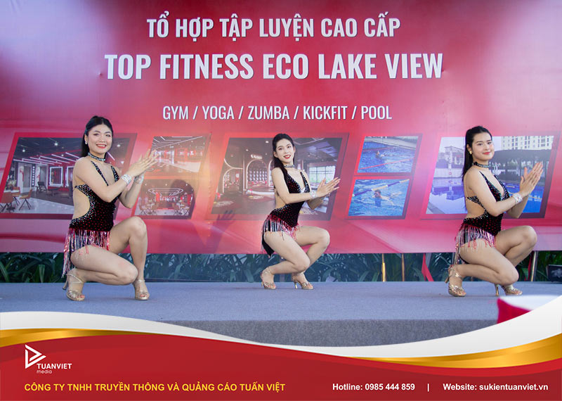 tổ chức lễ ra mắt câu lạc bộ tại Hà Nội