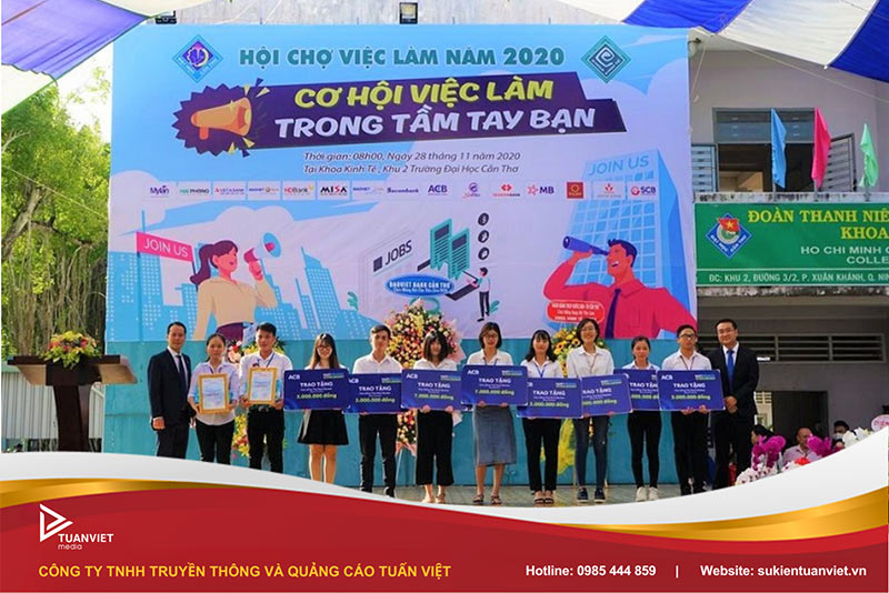các mẫu backdrop hội chợ đẹp