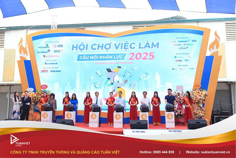 mẫu backdrop hội chợ triển lãm