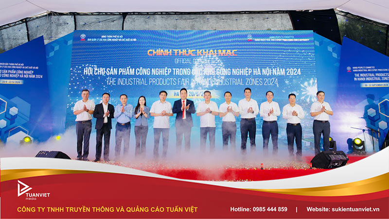 dịch vụ thiết kế backdrop hội chợ